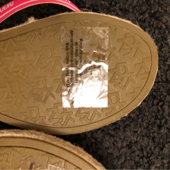 DKNY bright Pink women’s sandals in a size 6 M bought at Macy’s. - Picture 4 of 8